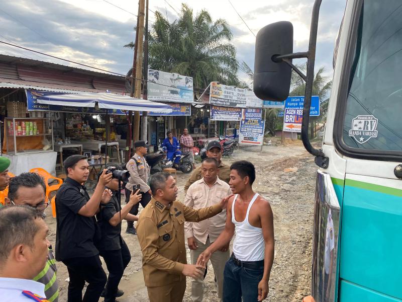 Protes, Warga Sempat Blokir Jalan Lintas Minas-Perawang